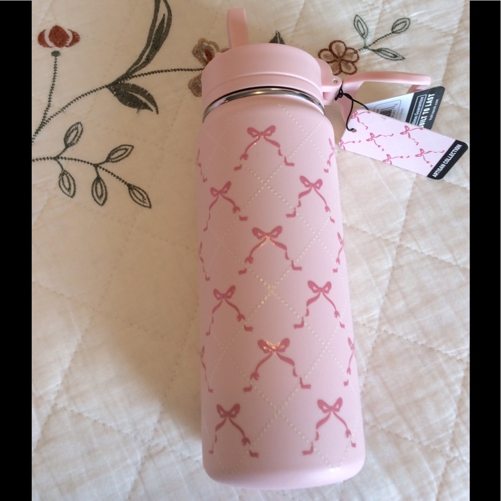 Hydrapeak Pink Bow tumbler
